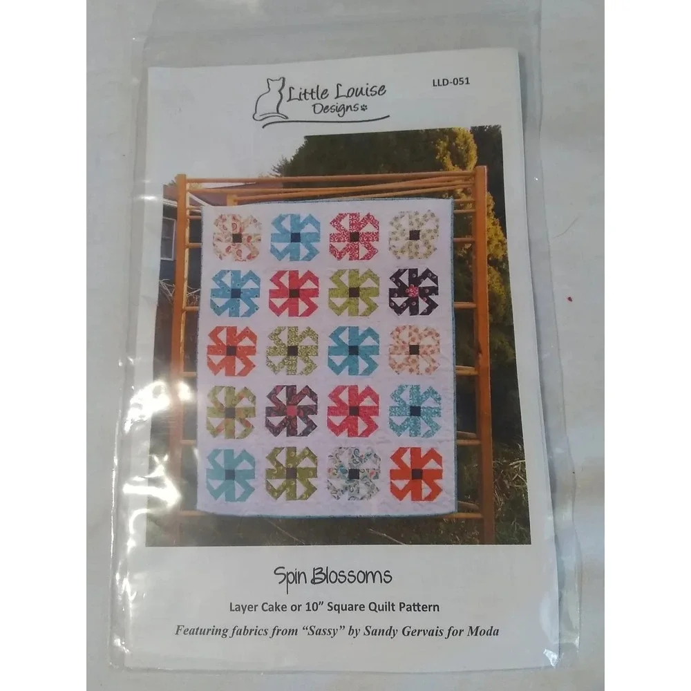 Quilt Pattern Spin Blossoms LLD-051 Little Louise Designs Layer Cake 10